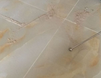 广灵瓷砖空鼓维修公司分享粘合剂选择不当在瓷砖铺贴过程中可能导致以下问题